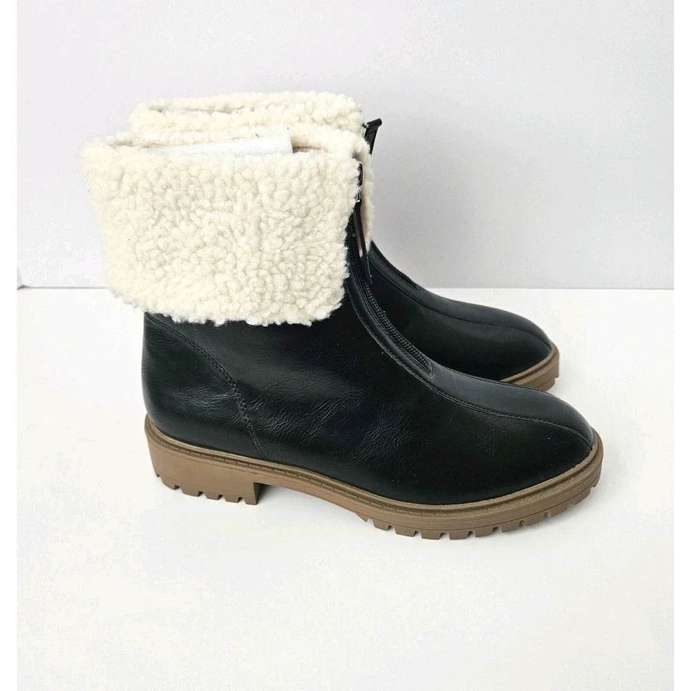Journee Collection Frynn Almond Toe Block Heel Ankle Booties In Black Size 7 - Picture 3 of 10